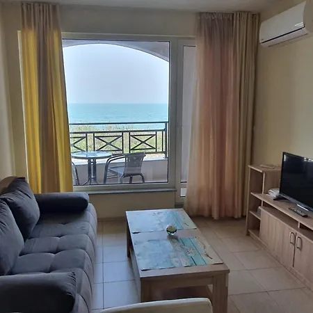 таня 8 * Поморие